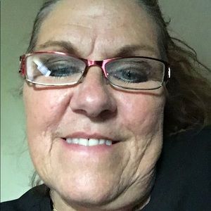 Meet your Posher, Janet